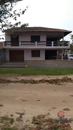 Sobrado à venda no bairro Centro em São Francisco do Sul/SC