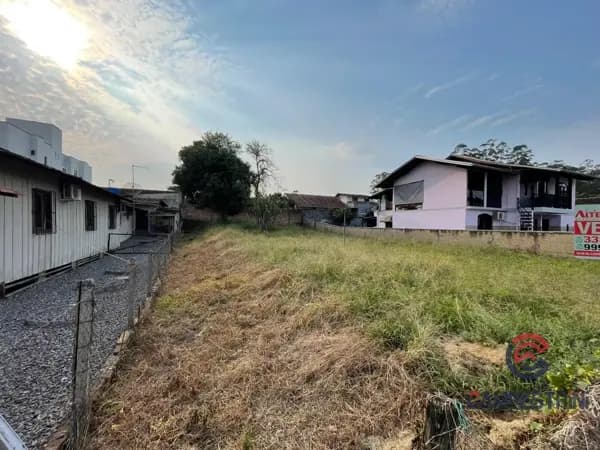 Terreno à venda no bairro Capitais em Timbó/SC