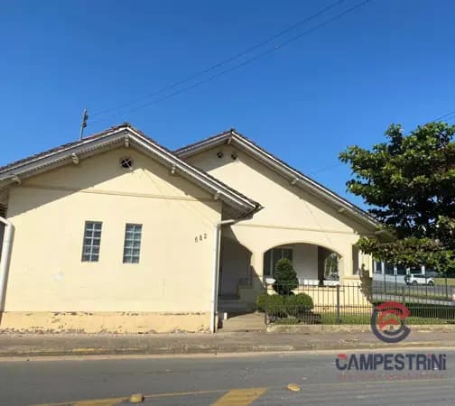 Casa à venda no bairro Centro em Rio dos Cedros/SC
