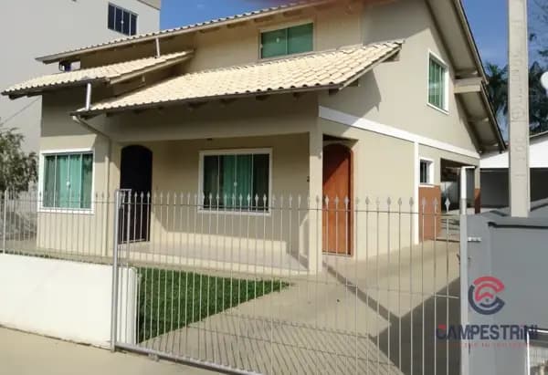 Casa à venda no bairro Cruzeiro em Rio dos Cedros/SC