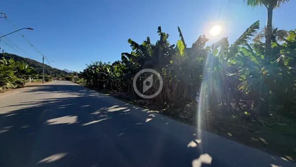 Terreno de frente para Estrada Bananal do Sul
