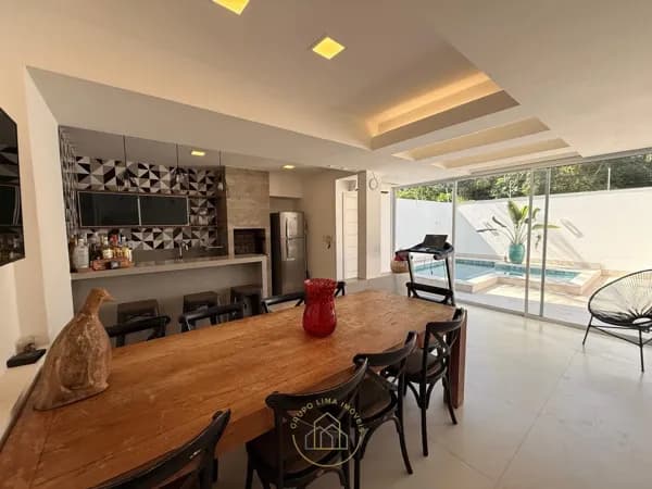 Casa com 3 Suítes à Venda no Bairro Colinas – Rio das Ostras/RJ