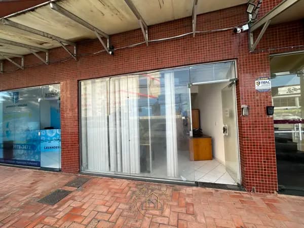 Loja com Mezanino e 49,55m² para Locação, Alto dos Cajueiros, Macaé/RJ