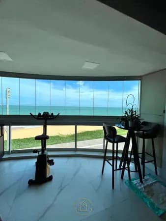Apartamento Frente Mar à Venda na Praia Campista, Macaé/RJ