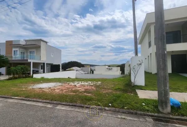 Terreno à Venda no Alphaville 3 em Rio das Ostras/RJ