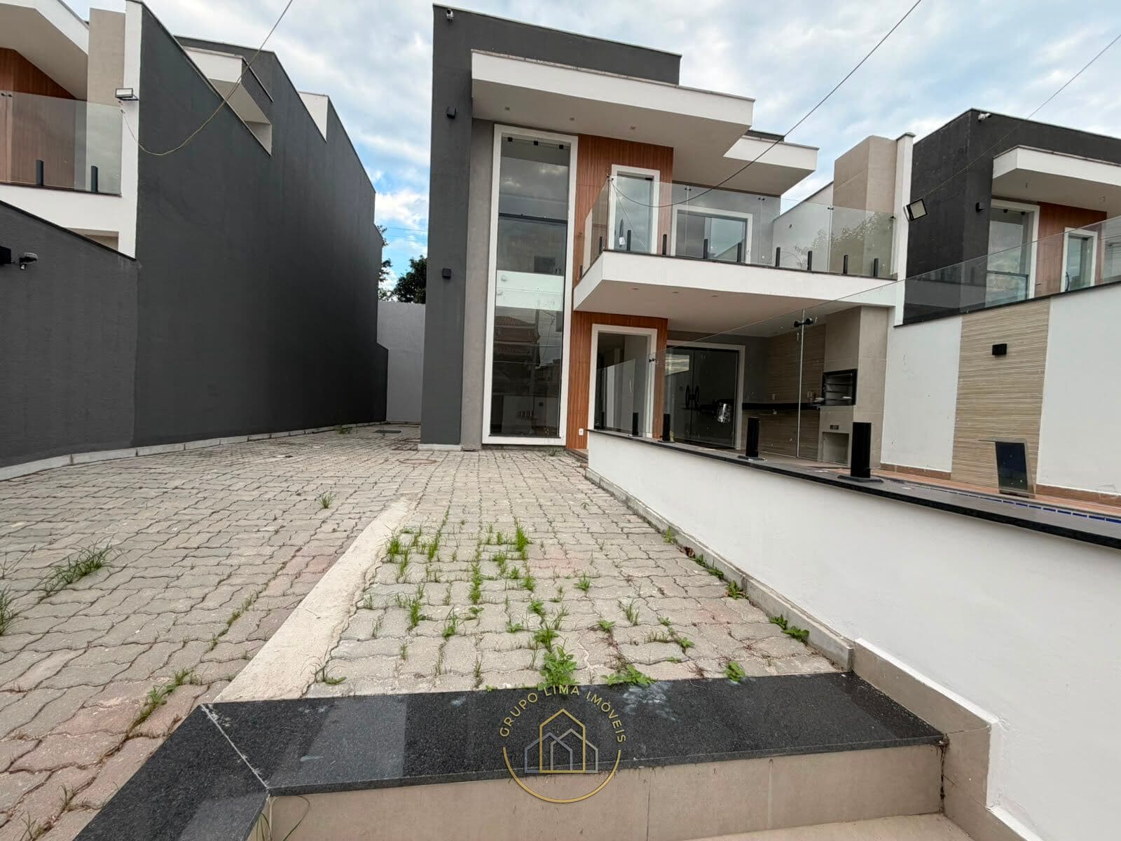 Casa com 4 quartos, sendo 1 suíte no Colinas, Rio das Ostras/RJ