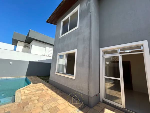 Casa com 4 quartos, sendo 4 suítes, churrasqueira e piscina no Vale dos Cristais, Lagoa, Macaé/RJ