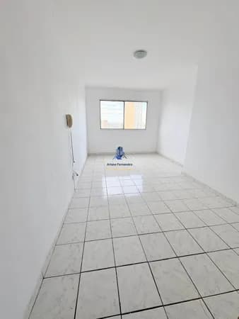 🏡 Kitnet à Venda – Edifício Monte Carlo | Centro de Guarulhos