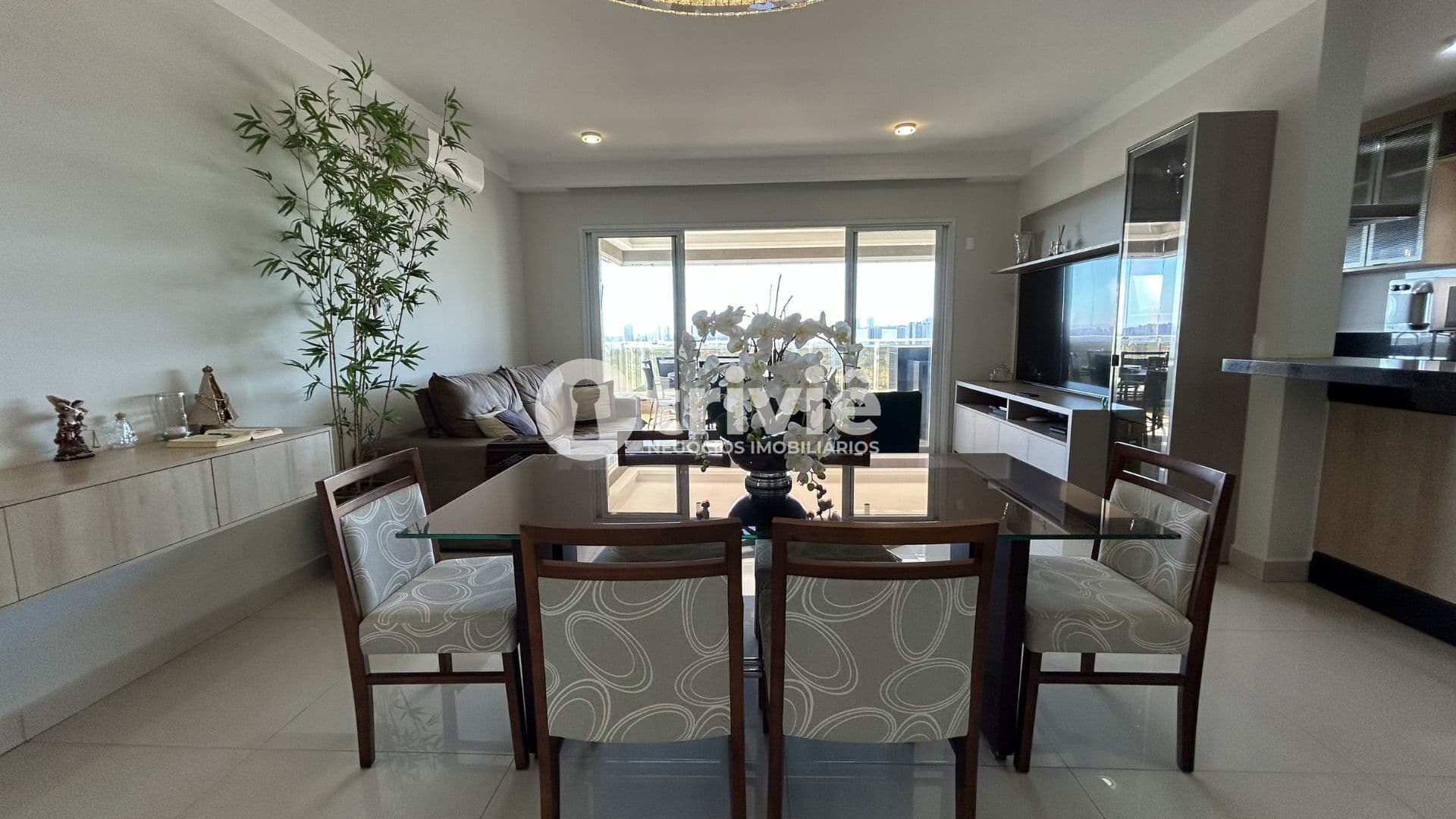 Apto Alto Padrão 195m² à Venda | Mirante do Ipê – Ribeirão Preto