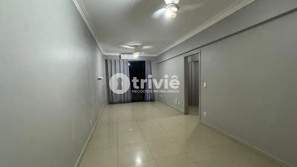 Apartamento à venda no Centro de Ribeirão Preto com 2 dormitórios e suíte no Edifício Uray