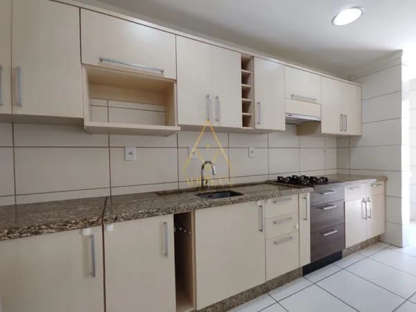 Apartamento Padrão em Guaramirm
