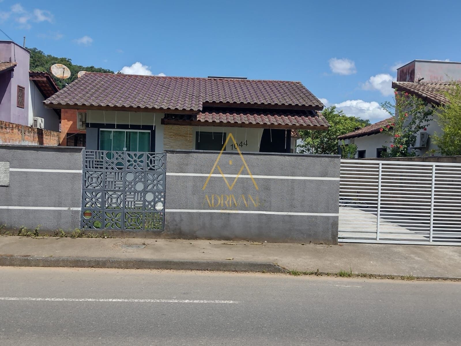 Casa Padrão no bairro Amizade