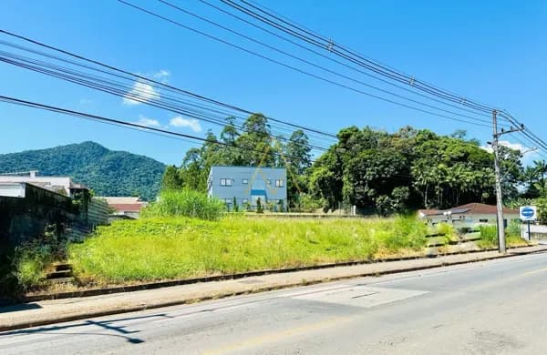 Terreno comercial no bairro Amizade