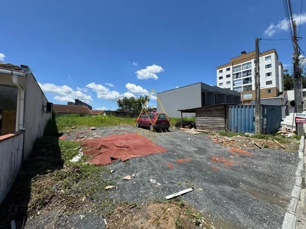 Terreno no bairro Rau