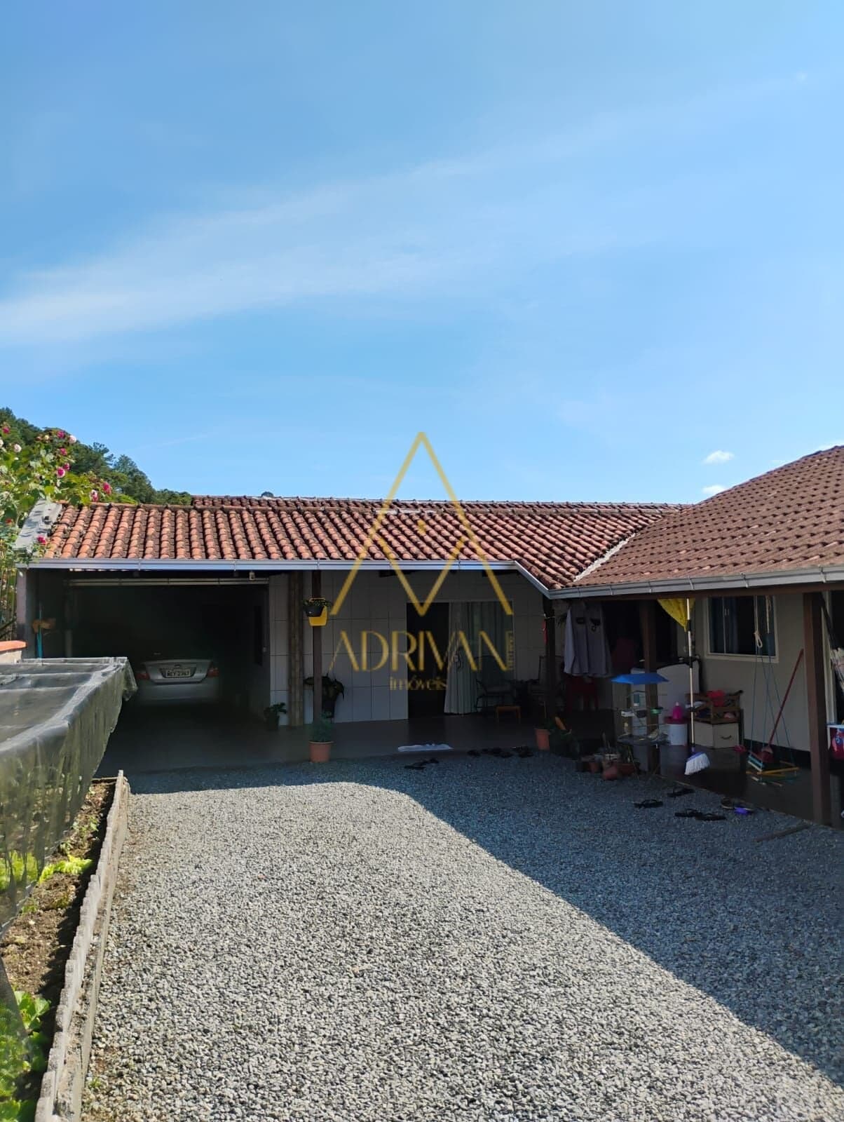 Casa Padrão no bairro Ilha da Figueira