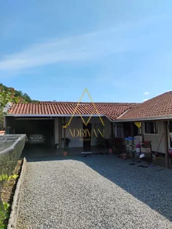 Casa Padrão no bairro Ilha da Figueira