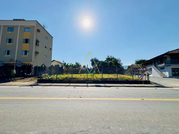 Terreno no bairro Rau