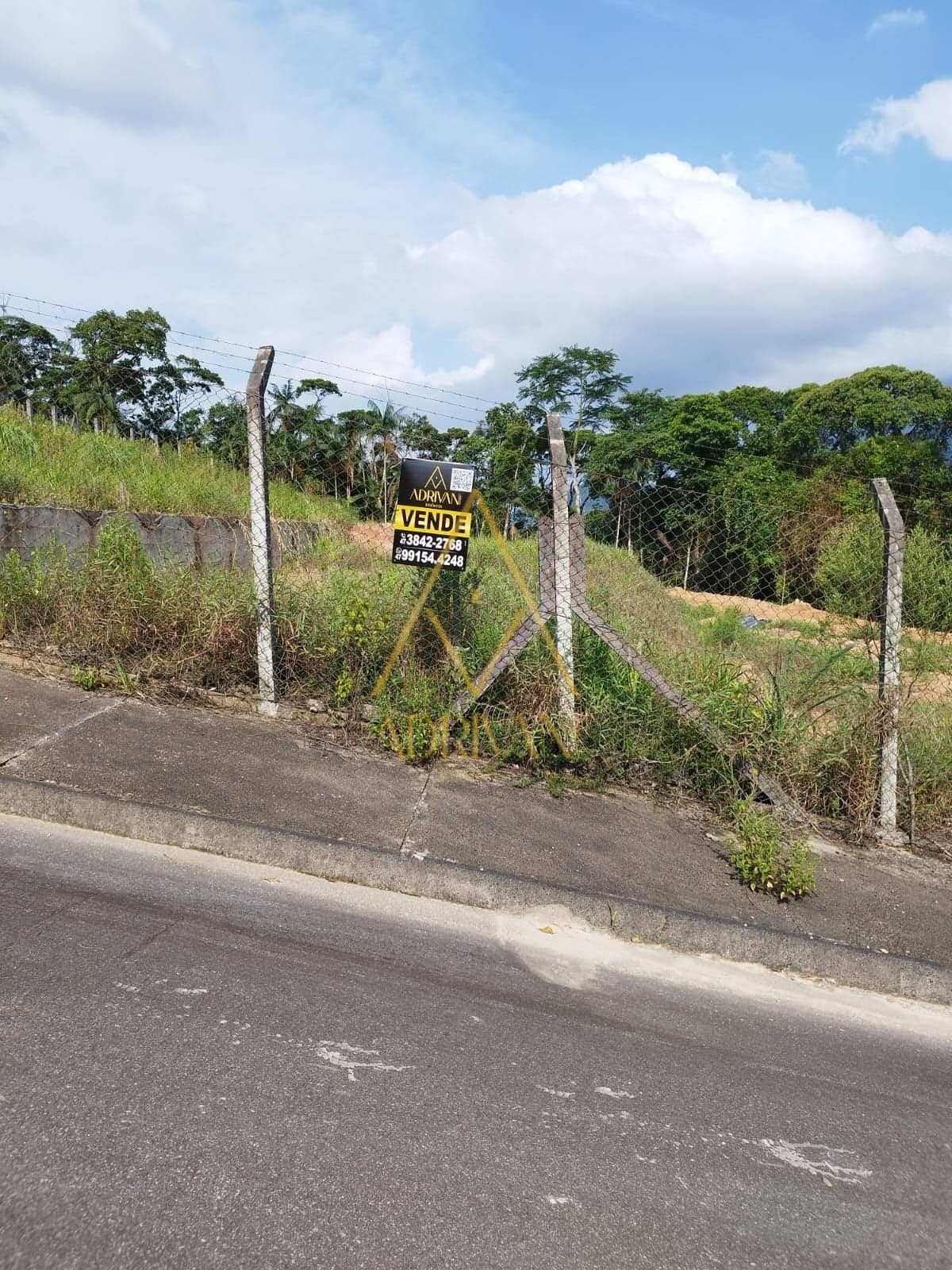 Terreno no Bairro Vila Lenzi