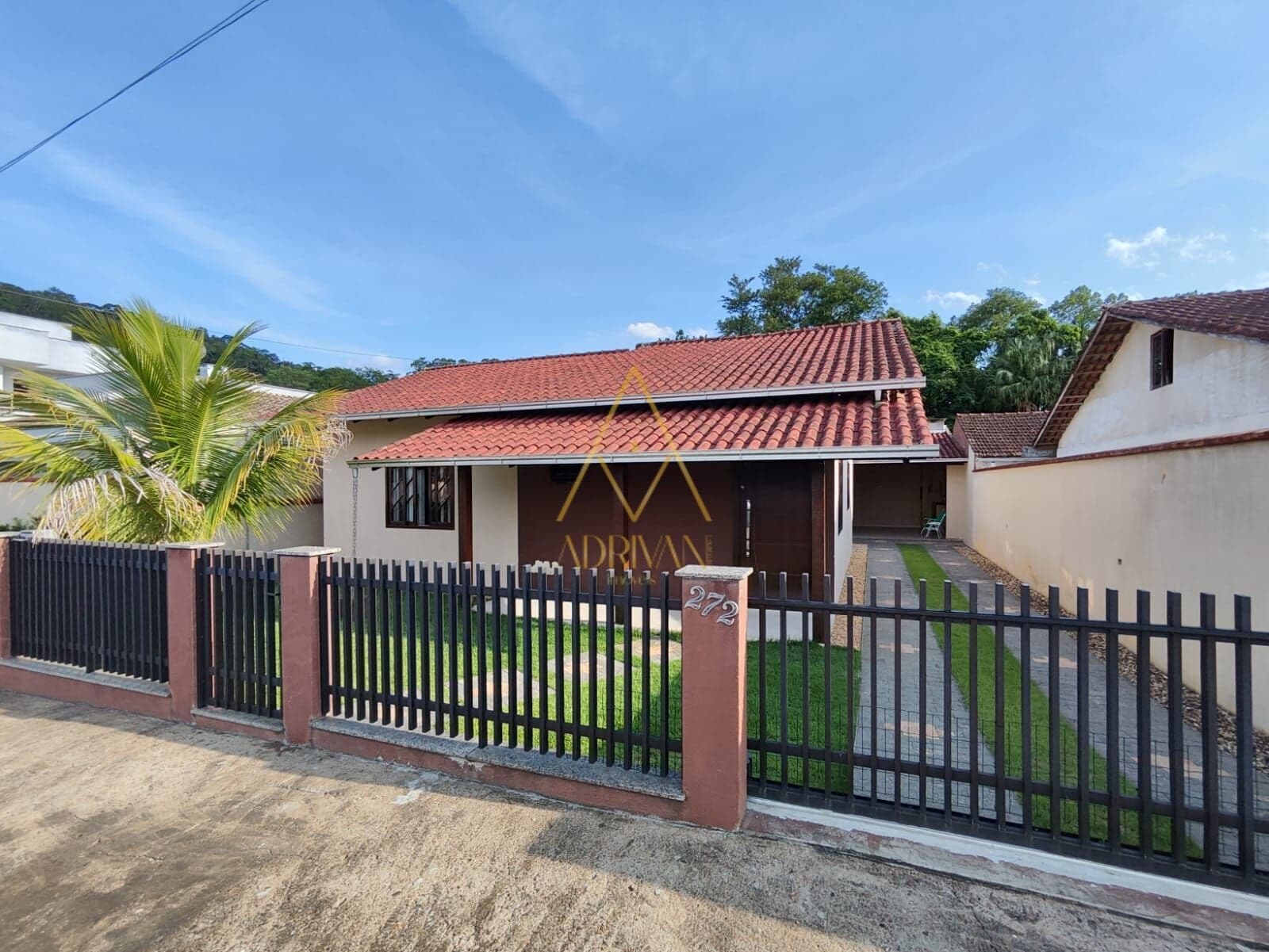 Casa Padrão no bairro Amizade
