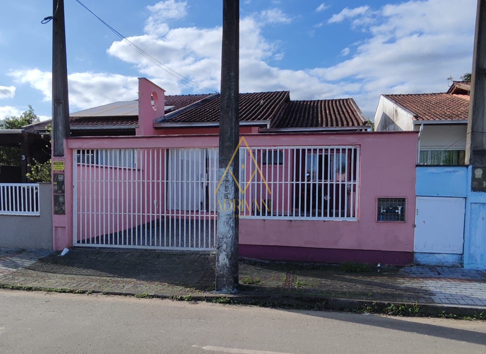 Geminado no bairro Schoroeder