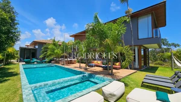 Apartamento Alto Padrão em uma das melhores localizações de Praia do Forte/BA