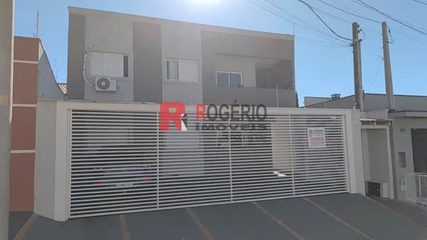 Apartamento térreo à venda no Maria Imaculada com 2 dormitórios, suíte e área gourmet