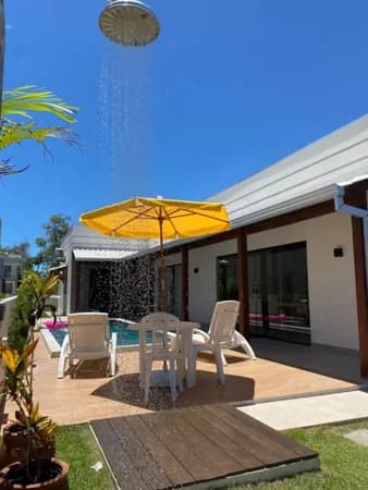 Casa com 02 suites