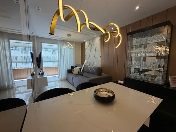 APARTAMENTO MOBILIADO À VENDA | 2 DORMITÓRIOS (1 SUÍTE) | ABRAÃO – FLORIANÓPOLIS/SC