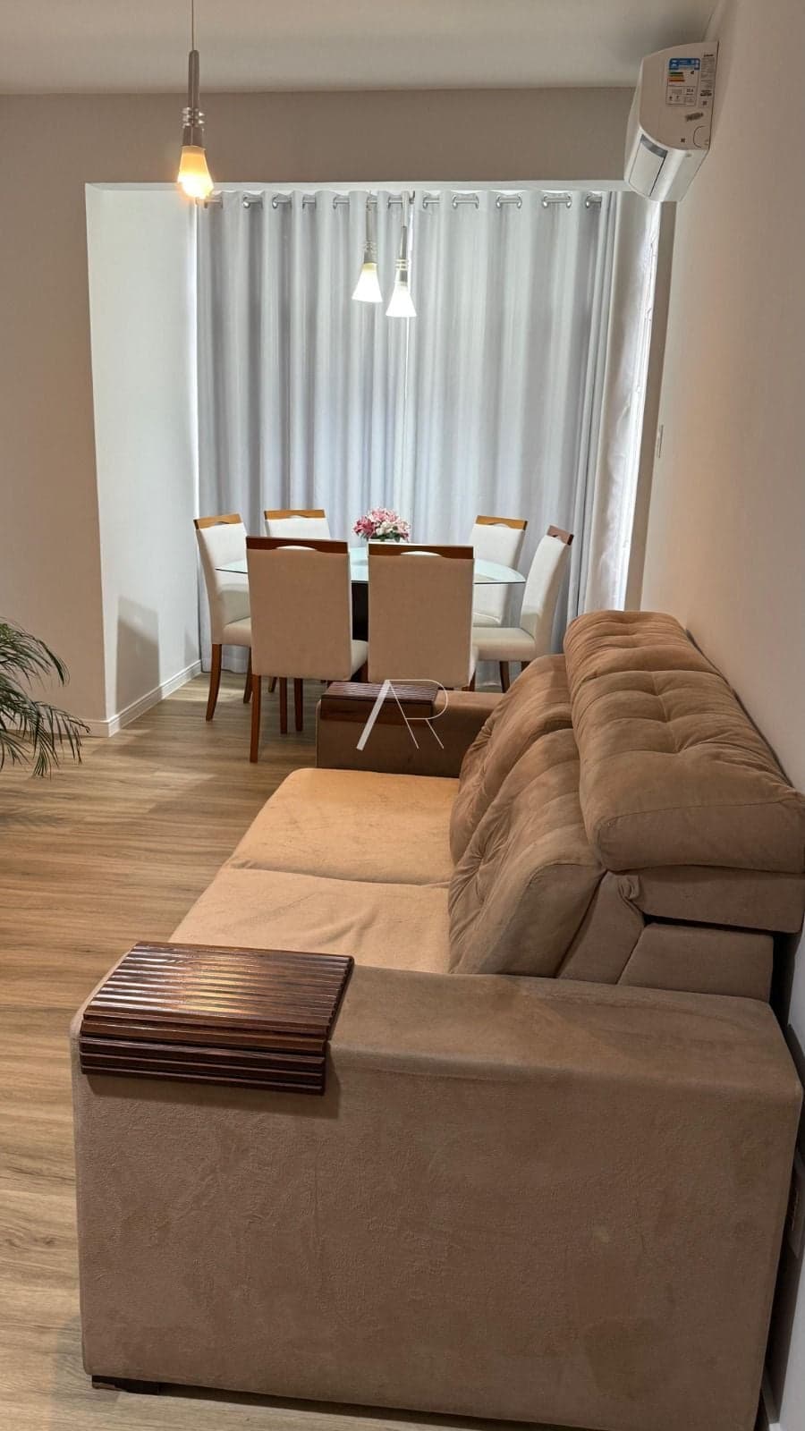 APARTAMENTO À VENDA | 2 DORMITÓRIOS | CAPOEIRAS – FLORIANÓPOLIS/SC