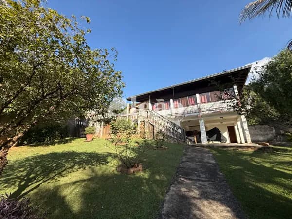 Chácara com 3 quartos e piscina à venda no Vale Verde - Valinhos/SP
