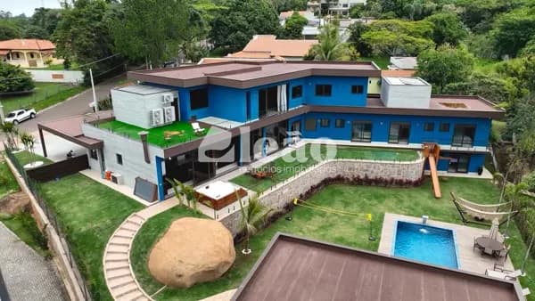Chácara de alto padrão à venda no Condomínio Clube de Campo Valinhos
