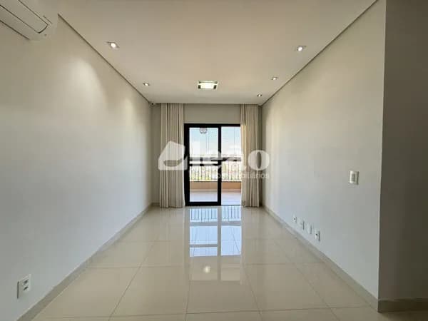 Apartamento à venda no Edifício Gênova em Valinhos/SP | 84 m², 3 dormitórios, vista livre e móveis planejados