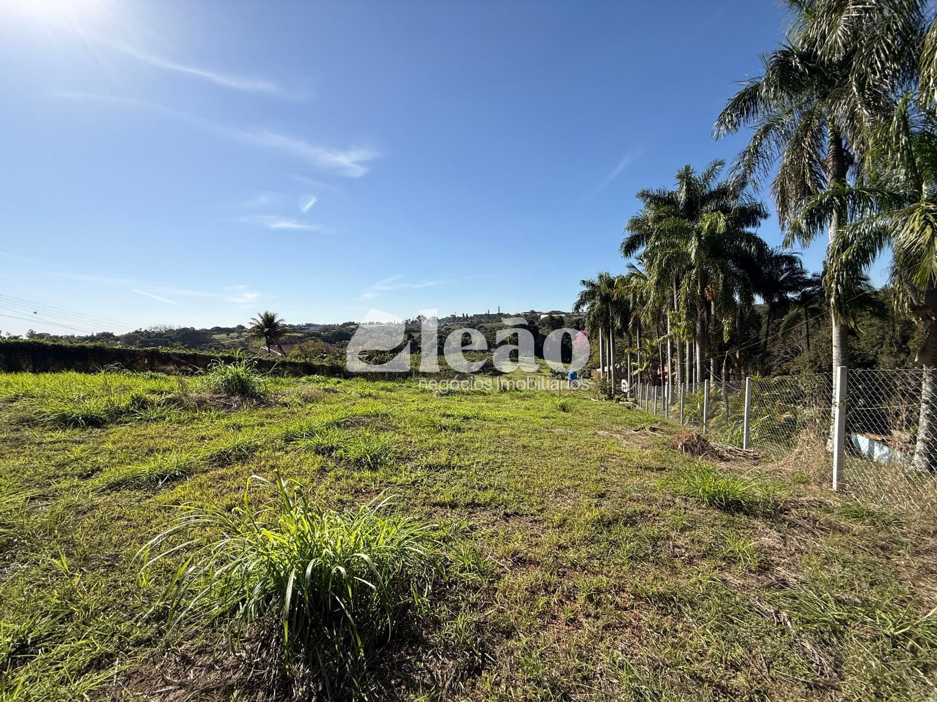 Terreno com 3021m² à venda no bairro Macuco em Valinhos/SP