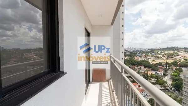Apartamento com dormitório amplo, 29m² e varanda no Butantã em São Paulo-SP