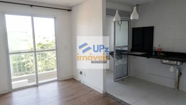 Apartamento com 2 dormitórios, 46m² e varanda na Chácara Granja Velha - Carapicuíba/SP