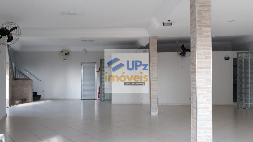 Pavilhão/Galpão Salão Comercial 356m² com 3 andares no Santo Antônio em Osasco-SP