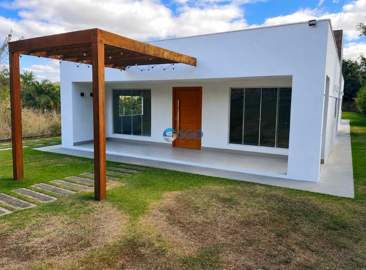Casa Térrea de Alto Padrão em Chácara de 1.731 m² | Condomínio Retiro Bela Vista | Santa Luzia