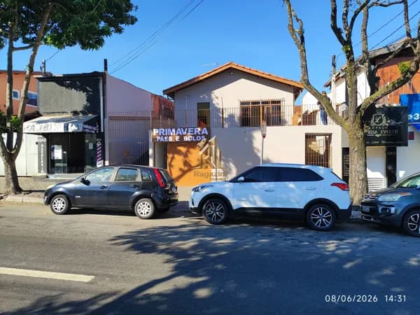 Casa Padrão com edícula e ponto comercial