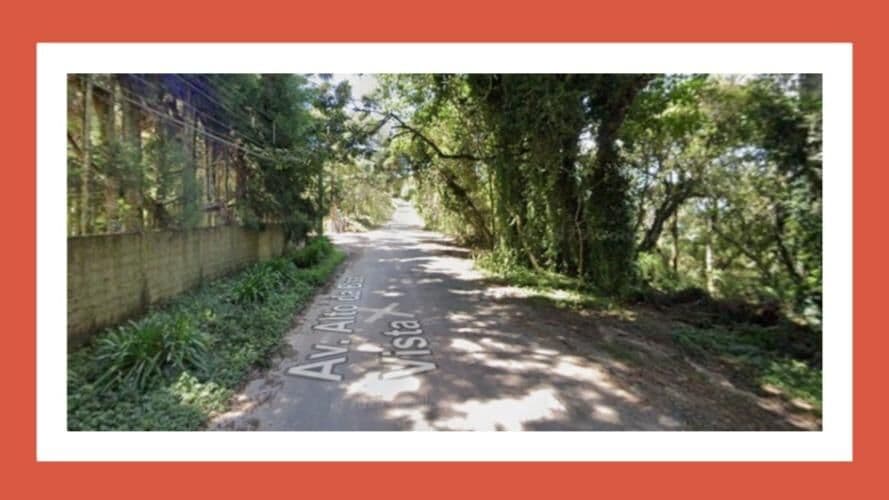 LOTE 03 DA QUADRA F, DO LOTEAMENTO JARDIM DAS FLORES, NA AVENIDA ALTO DA BOA VISTA, CAMPOS DO JORDÃO/SP.