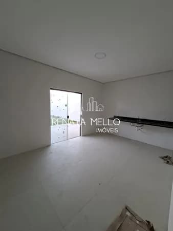 Casa com dois quartos sendo uma suíte