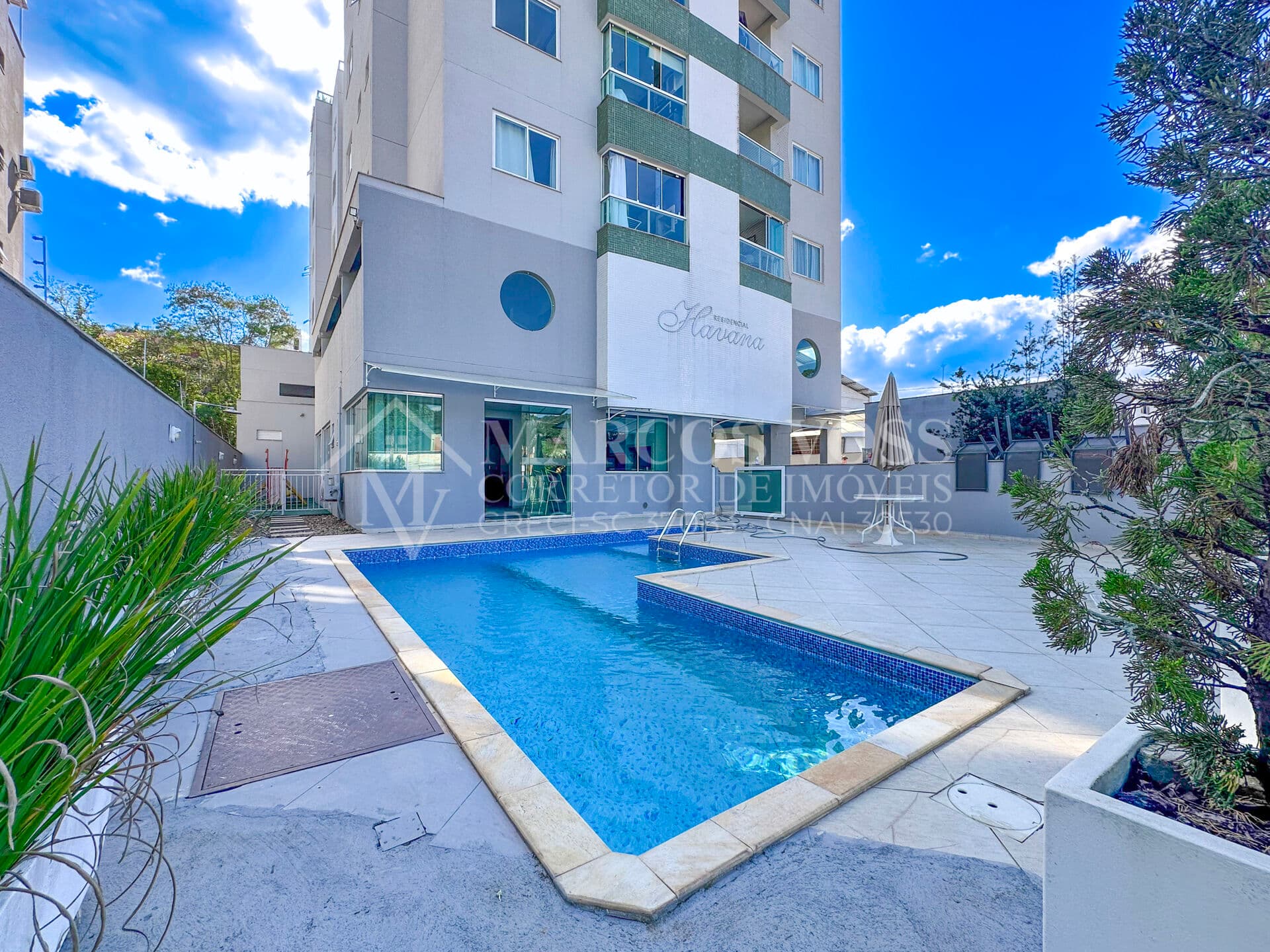 Apartamento com 3 Quartos Mobiliado no Tribess