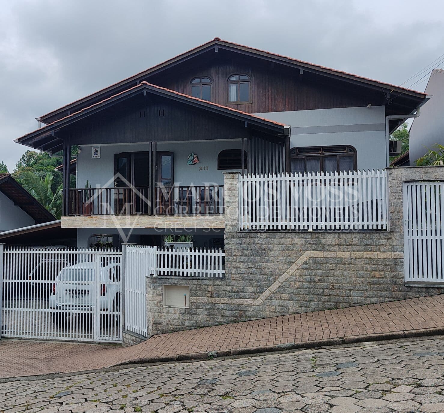 Excelente Casa Sobrado na Fortaleza - AVERBADO!