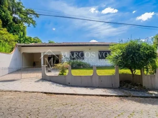 Casa com 5 Quartos no Salto do Norte