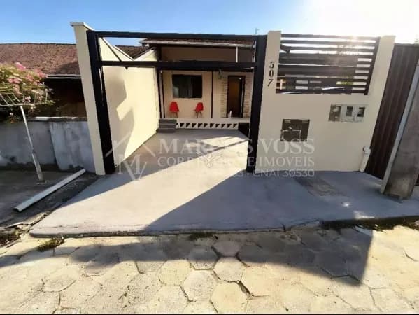 Sobrado Geminado Averbado com 3 Quartos na Itoupavazinha