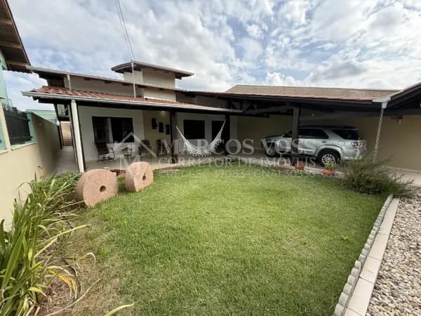 Casa Térrea com 3 Quartos na Itoupavazinha