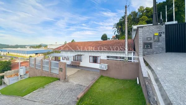 Casa Térrea com 3 Quartos Averbada na Itoupava Central