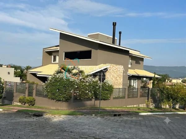 Casa Alto Padrão à Venda – Jardim Panorâmico | Garopaba/SC