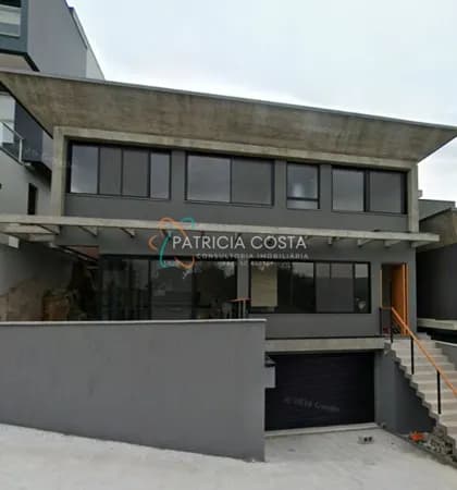 Belíssima Casa à Venda no Panorâmico - Garopaba/SC