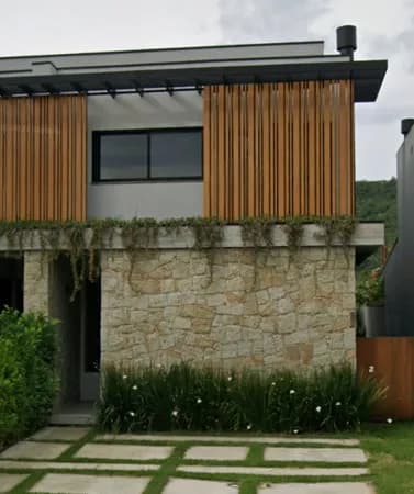 Casa Alto Padrão à Venda no Jardim Panorâmico – Garopaba/SC