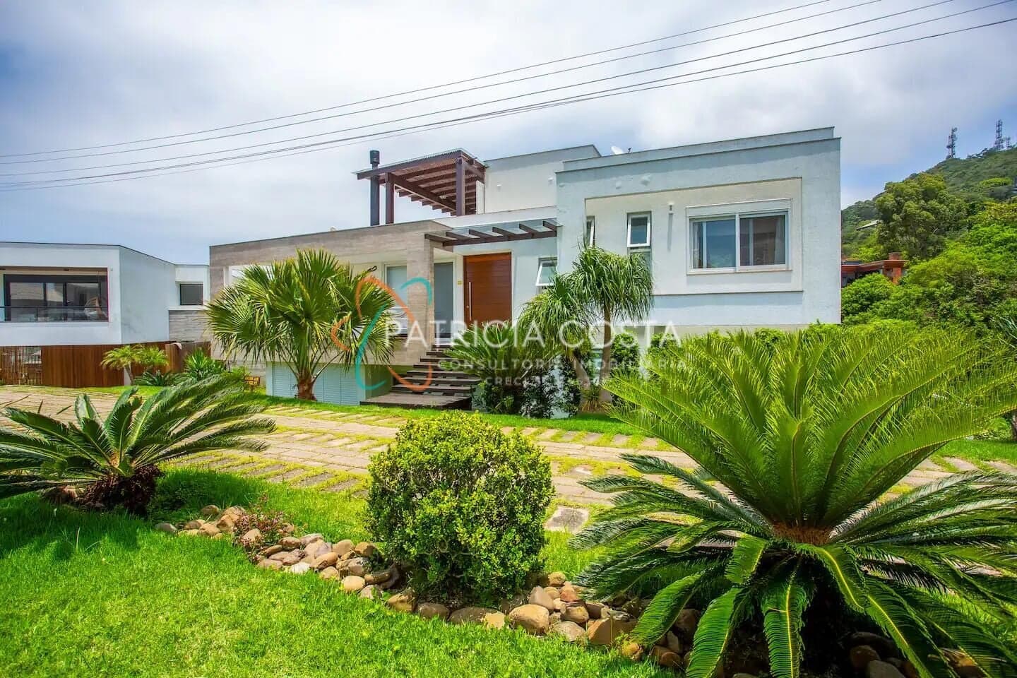 Casa com Vista Mar em Condominio à Venda em Morrinhos- Garopaba/SC
